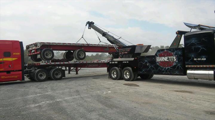 Barnett's Wrecker Service & Repair - Hurricane Mills, TN - Slider 0